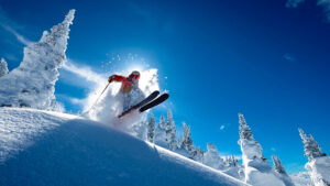 Siéntete Schneider y deslízate sobre la nieve con un seguro de esquí