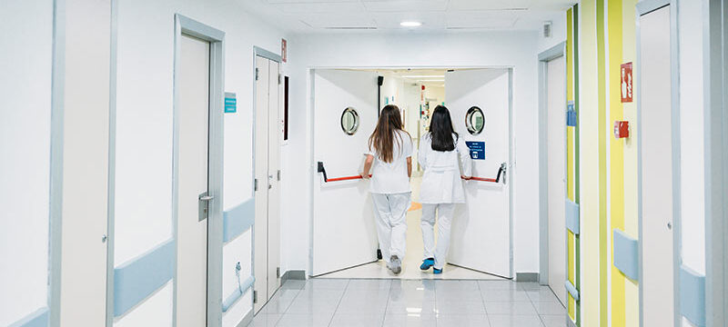 ¿Necesitas un seguro de salud si ya tienes Seguridad Social? Ventajas clave del seguro privado
